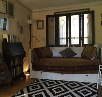 Redhaus Artist Cottage - Accommodation Cairns