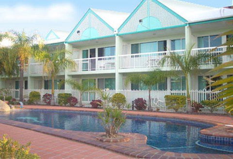 Reef Adventureland Motor Inn - Accommodation Cairns 0