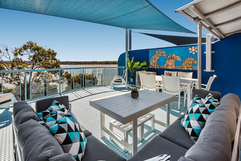 Reflections Holiday Apartments - Accommodation Cairns 3