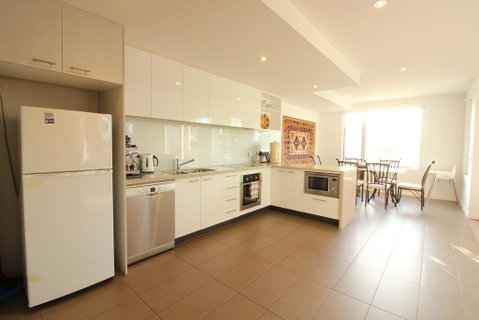 Rejuvenate San Remo - WiFi, Linen, Beach 200m, Family Friendly - Accommodation Cairns 3
