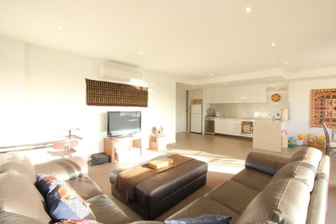 Rejuvenate San Remo - WiFi, Linen, Beach 200m, Family Friendly - Accommodation Cairns 0