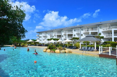 RESORT ON THE BEACH 2214/2215 - Accommodation Cairns 0
