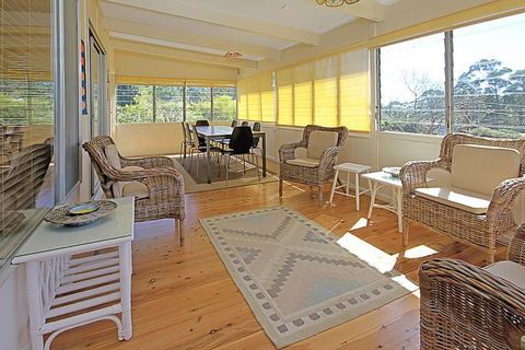 REST ASHORE At MOLLYMOOK - Accommodation Cairns 1
