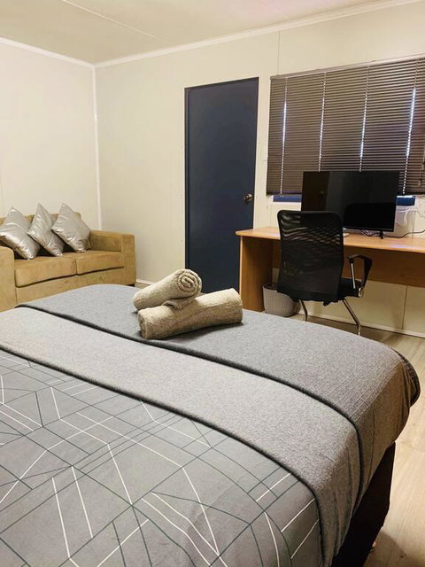 Riverside Hotel - Accommodation Cairns 3