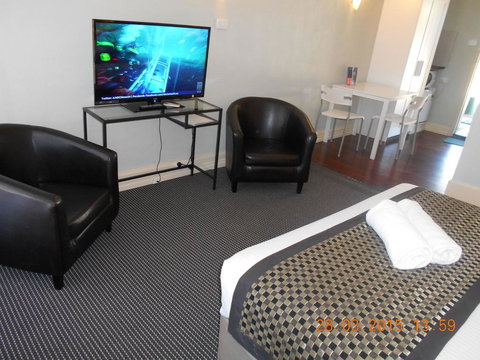 Rose City Motor Inn - Accommodation Cairns 2