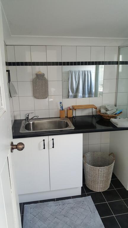 Rosslyn Cottages - Accommodation Cairns 2