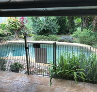 Royal Palm Cottage Entire two bedroom 2 bathroom house with Pool - Accommodation Cairns