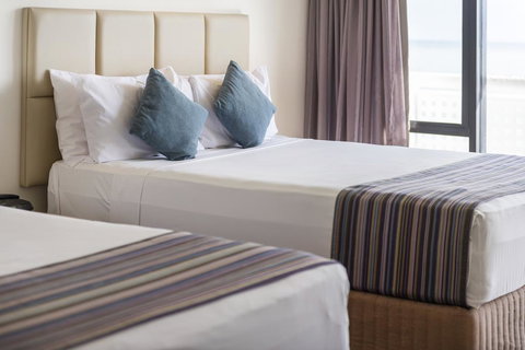 Rydges Esplanade Resort Cairns - Accommodation Cairns 3