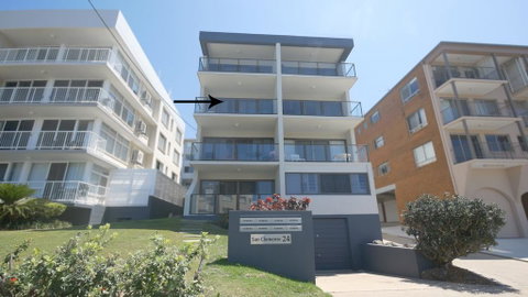 San Clemente Unit 4/24 Orvieto Terrace - Accommodation Cairns 0