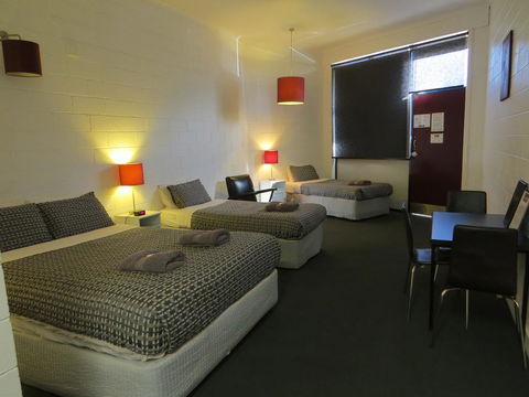 San Remo Hotel Motel - Accommodation Cairns 3
