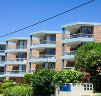 Sea Point Ocean Apartments - Accommodation Cairns