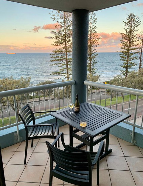 Sea Point Ocean Apartments - Accommodation Cairns 3