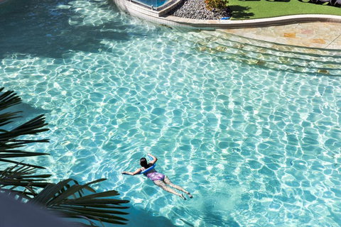 Sea Temple 220 Queen Spa Studio Beachfront Resort - Accommodation Cairns 3