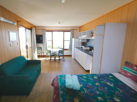Sea Vu Caravan Park - Accommodation Cairns 2