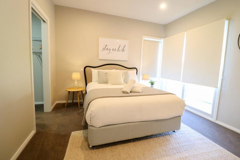 Seaside Escape - Accommodation Cairns 3