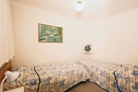 Sha Na Na Unit 6, 75 Edmund Street - Accommodation Cairns 1