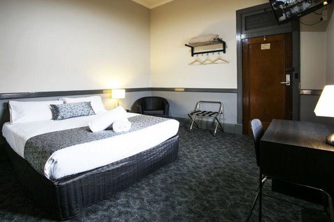 Shenanigans At The Imperial - Accommodation Cairns 3