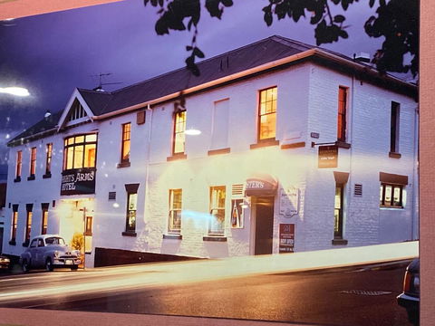 Shipwrights Arms - Accommodation Cairns 0
