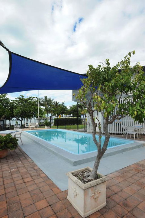 Shoredrive Motel - Accommodation Cairns 3