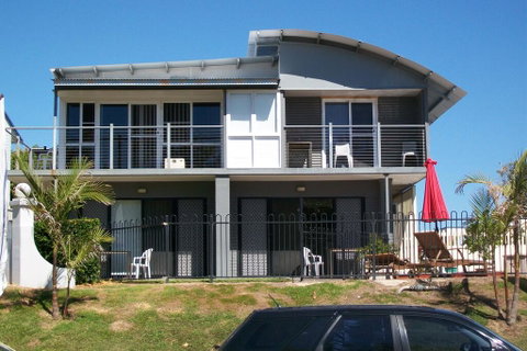 Shoredrive Motel - Accommodation Cairns 2