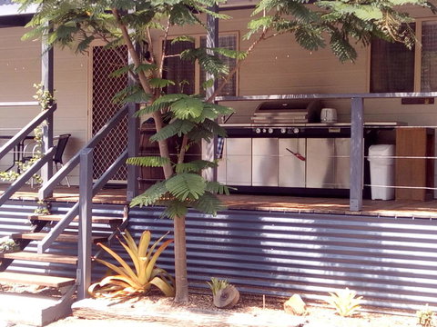 Silver Wattle Cabins - Accommodation Cairns 3