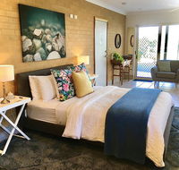 SilverWaters Waterfront Accommodation - Accommodation Cairns