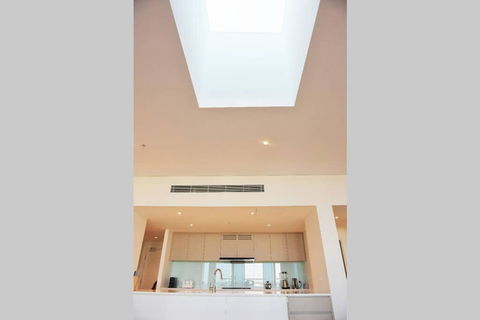 Skyview Luxury 4Br Penthouse WWP - Accommodation Cairns 2
