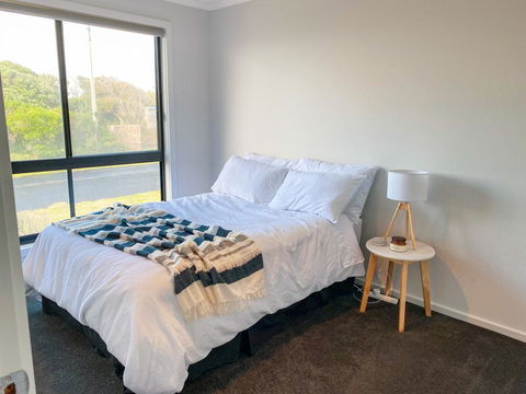 Smart Beach House @ Pelican Point - Accommodation Cairns 3