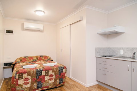 Southside Holiday Village - Accommodation Cairns 1