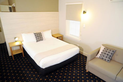 Sovereign Hill Hotel - Accommodation Cairns 1