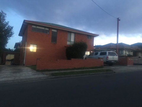 Spacious And Central To CBD - Accommodation Cairns 3
