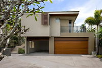 Spacious with surf views Sunshine Beach