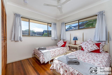 Spoil Yourself With The Perfect Position Of This First Floor Unit - Accommodation Cairns 2