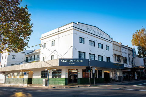Station House Hotel - Accommodation Cairns 1