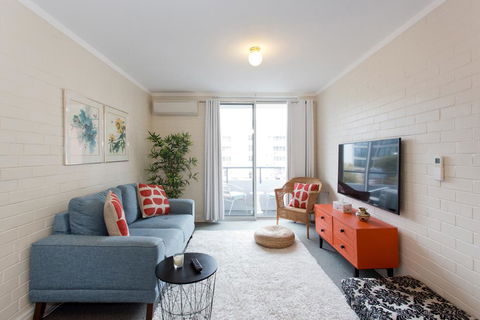 Stay Okay Central - Fremantle - Accommodation Cairns 2