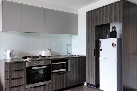 STAY&CO Docklands - Accommodation Cairns 1