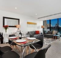 StayCentral on Lonsdale - Accommodation Cairns