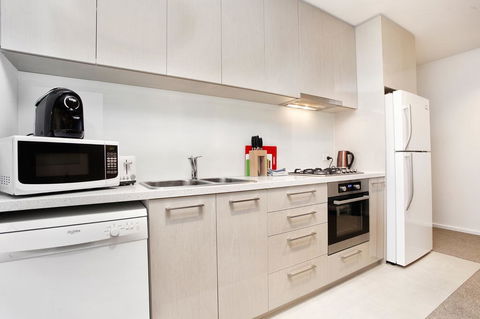 StayCentral On Lonsdale - Accommodation Cairns 2