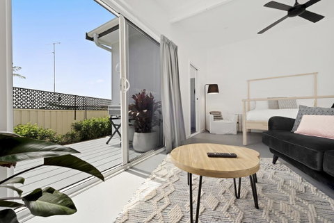 Studio Ocean Breeze @ Huskisson - Accommodation Cairns 2
