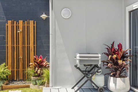 Studio Ocean Breeze @ Huskisson - Accommodation Cairns 0