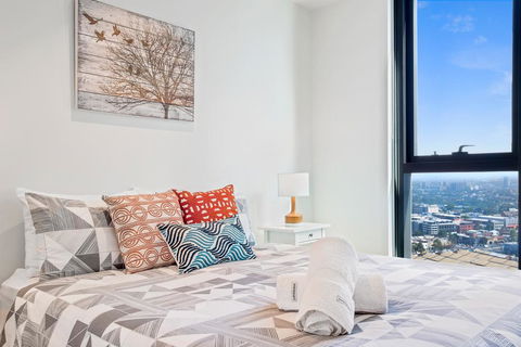 Studio# On EQ Tower - Accommodation Cairns 2