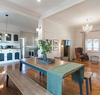 Stunning Mountain Getaway Leura- 3 BRM 1.5 Bath - Accommodation Cairns