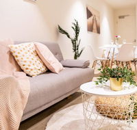 Stunning Opera Apartment-St Kilda Rd - Accommodation Cairns