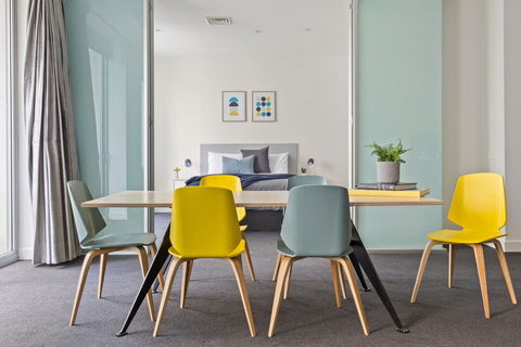 Stunning, Central Huge CBD Pad, Free WiFi, Netflix - Accommodation Cairns 0