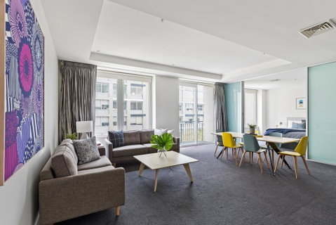 Stunning, Central Huge CBD Pad, Free WiFi, Netflix - Accommodation Cairns 1
