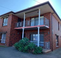 Stylish Bedroom in Bentleigh East - Accommodation Cairns