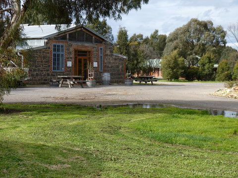 Summerfield Winery And Accommodation - Accommodation Cairns 1