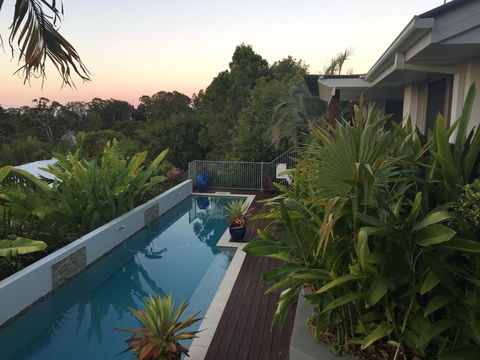 Sunshine Coast Tropical Getaway - Accommodation Cairns 1