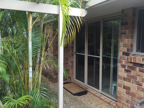 Sunshine Coast Tropical Getaway - Accommodation Cairns 3