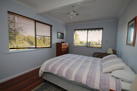 SURF N VIEW138 Camden Hd Rd Dunbogan - Accommodation Cairns 1